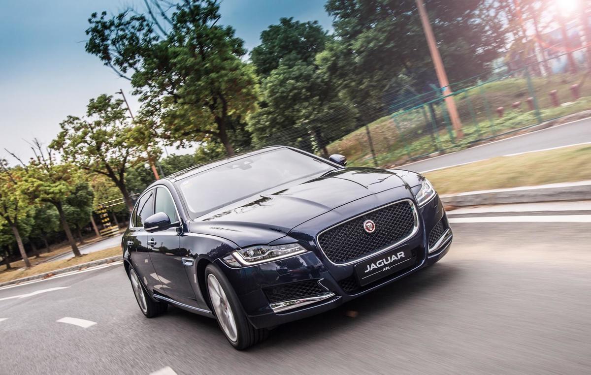 300马力加智能四驱新升级,捷豹公布2019款xfl价格