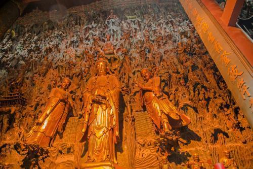 江南千年古刹灵隐寺，杭州的一片清净之地，据说求姻缘很准