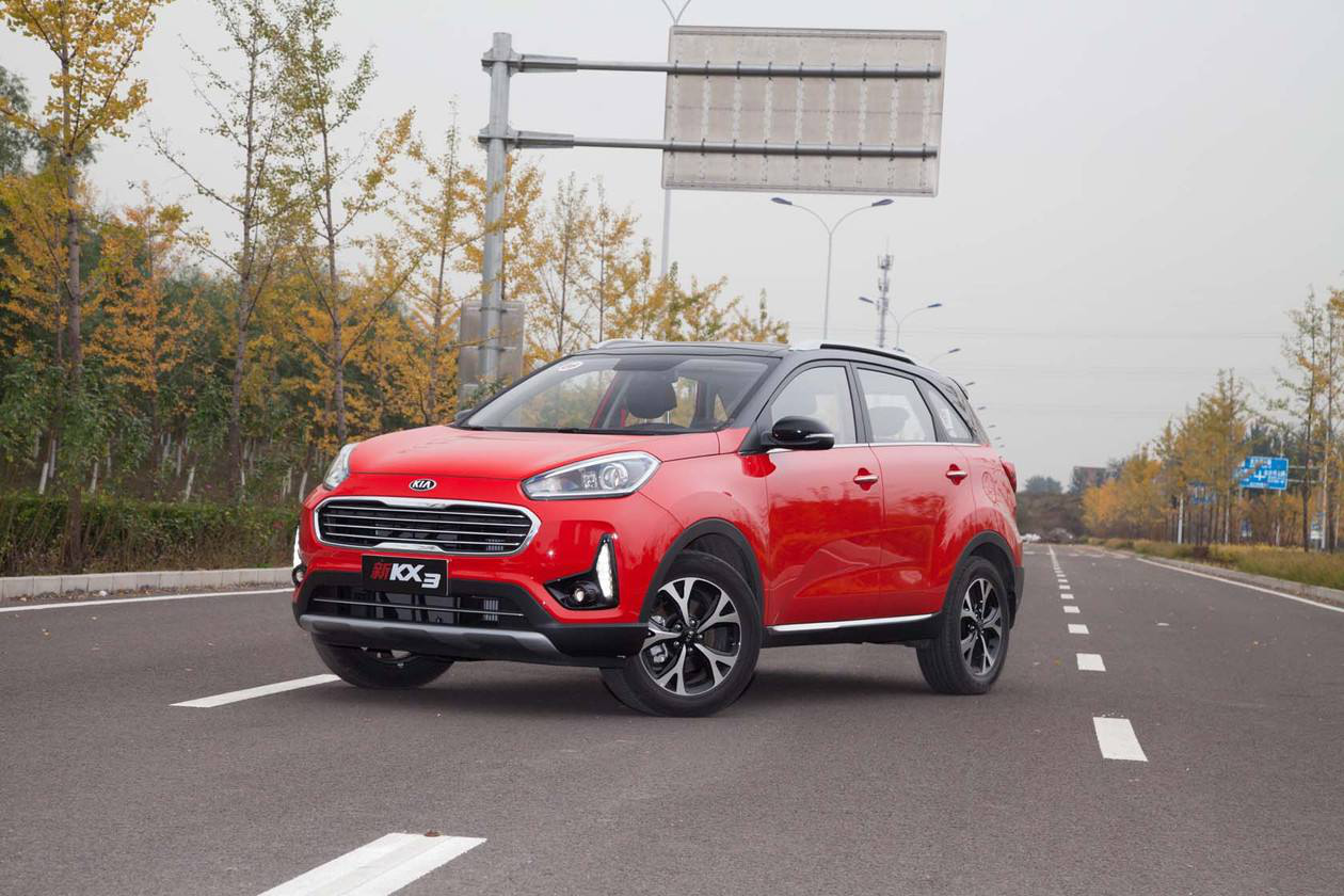 起亚又一款新车亮相,4米3的suv,颜值褒贬却不一