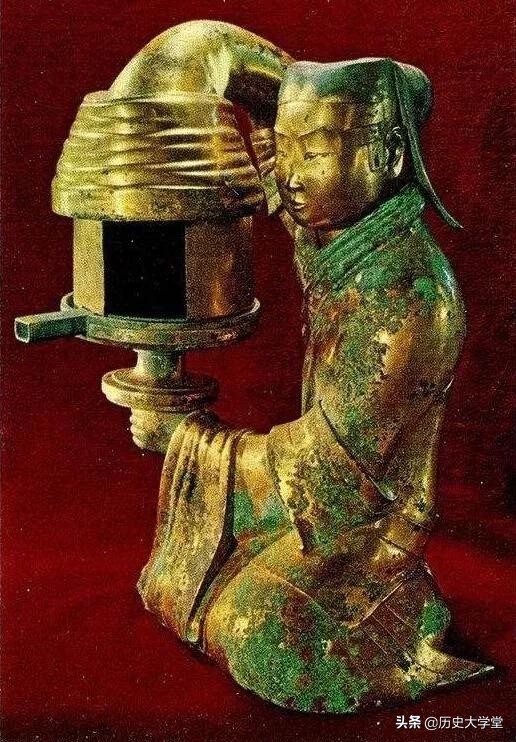 古人用来照明的油灯,省油灯,蜡烛,各有什么不同