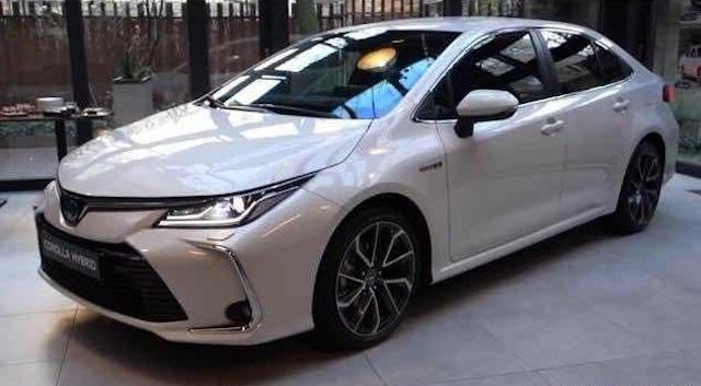 2019款丰田卡罗拉亮相,前脸神似凯美瑞,质感十足,朗逸有压力了