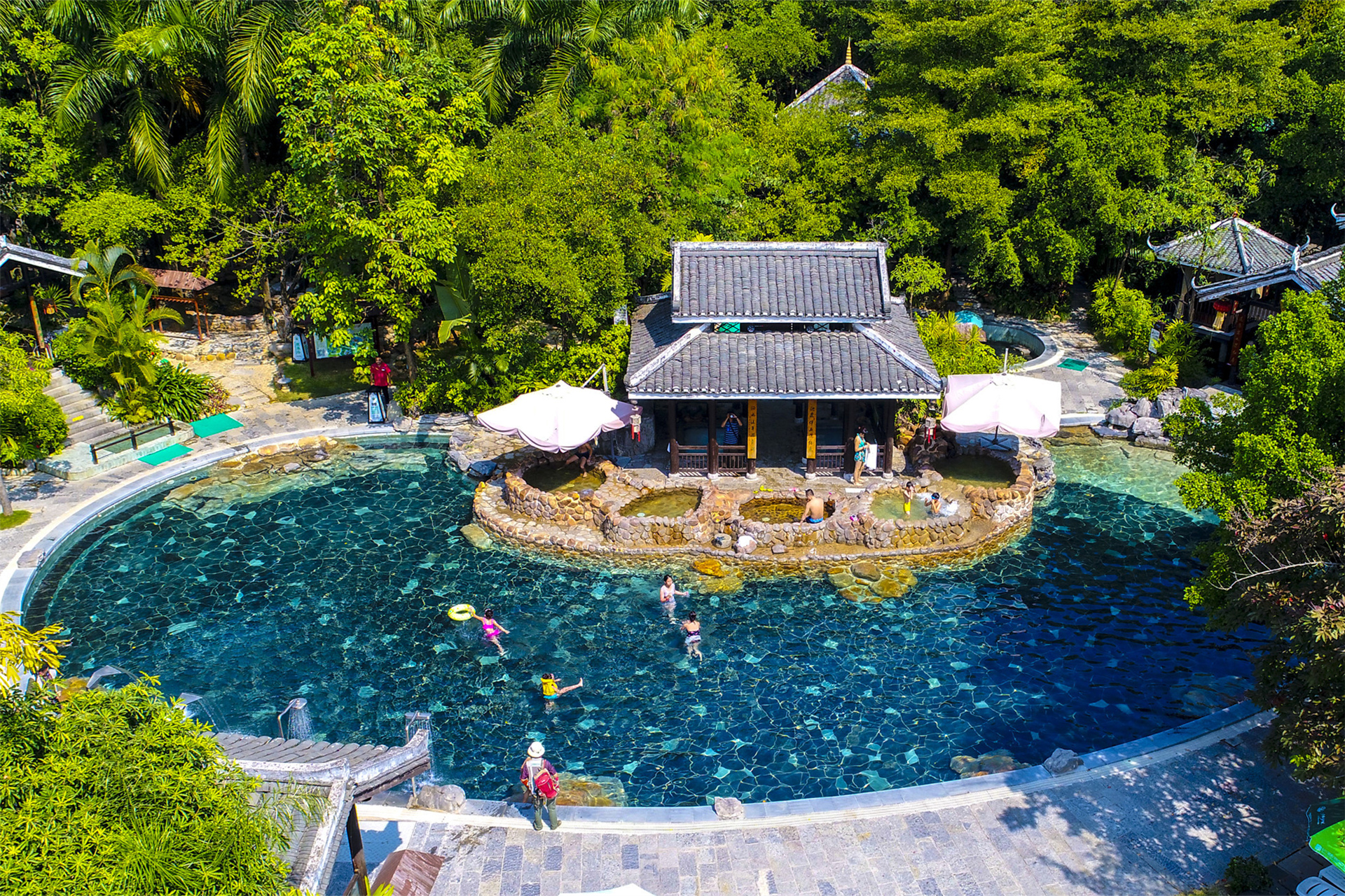 九曲湾温泉二,贵港市——贵港,位于自治区中部,国家森林城市,占地面积