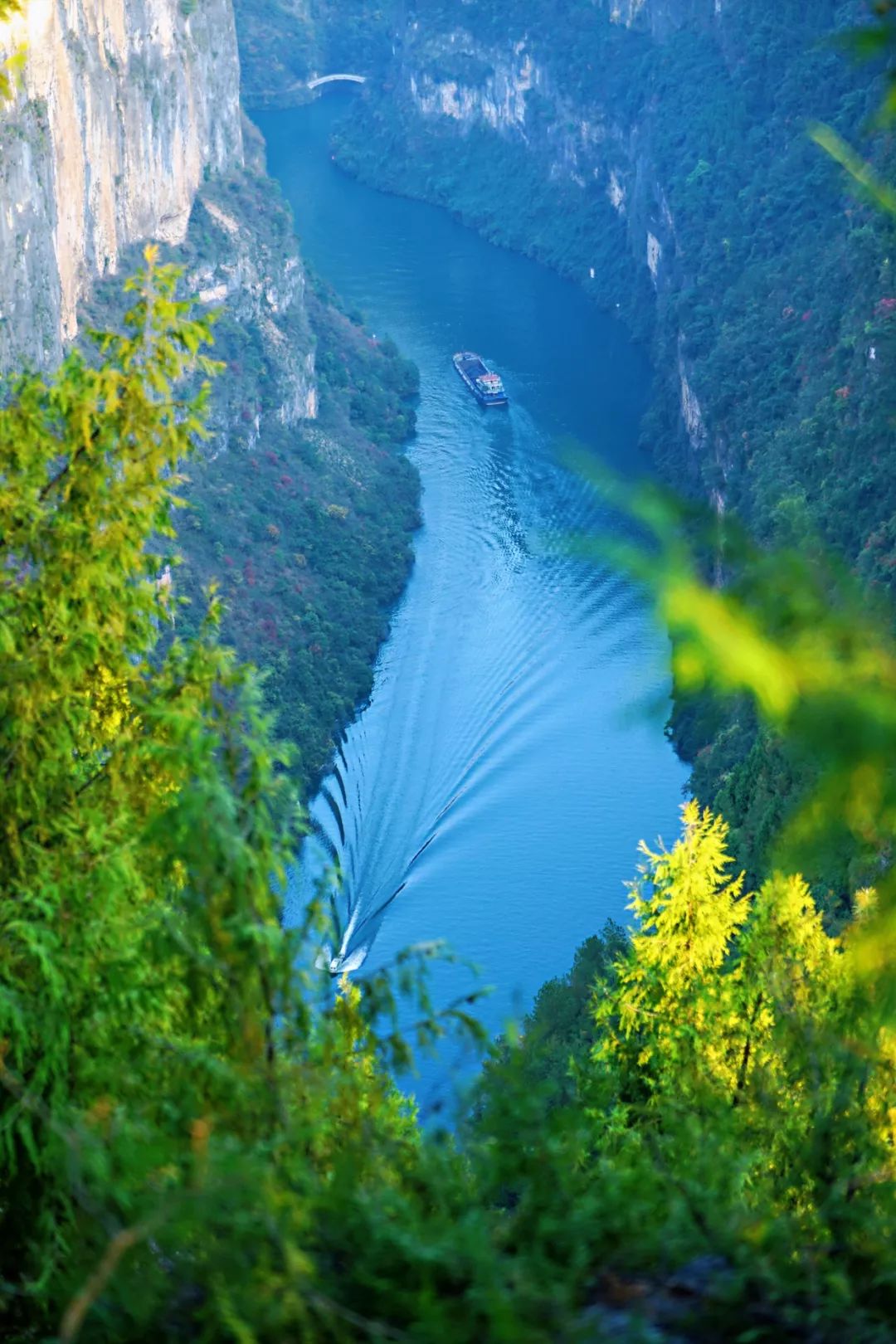 3天2晚重庆巫山攻略:水陆空看壮美神女峰,神女溪,小三峡,红叶