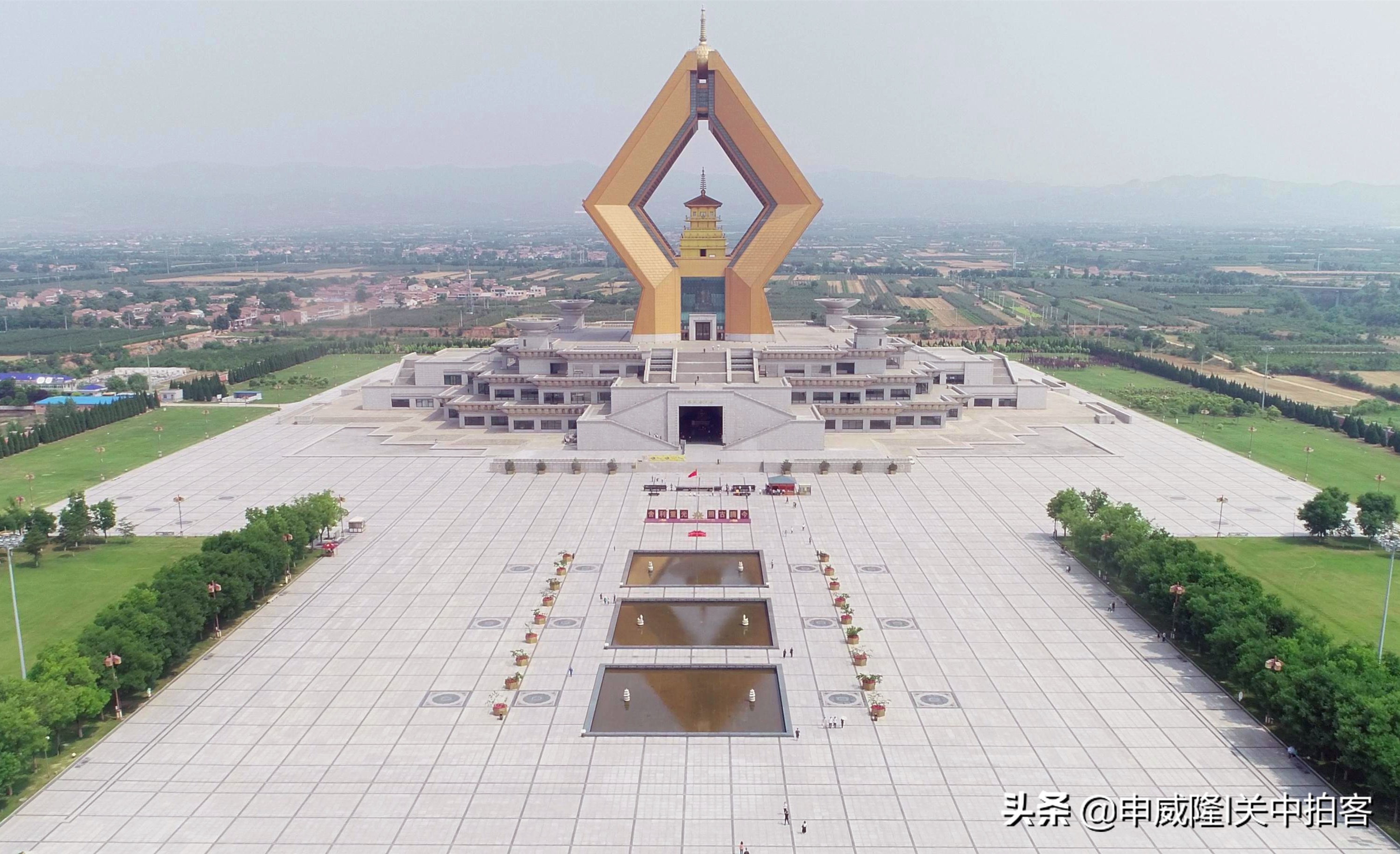 法门寺景区:航拍合十舍利塔