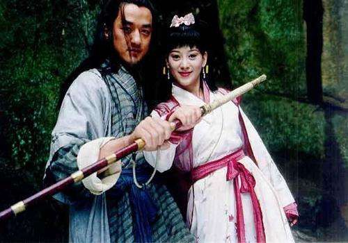 令狐冲功力大增的原因,除了风清扬的教导,还有岳灵珊的大功劳