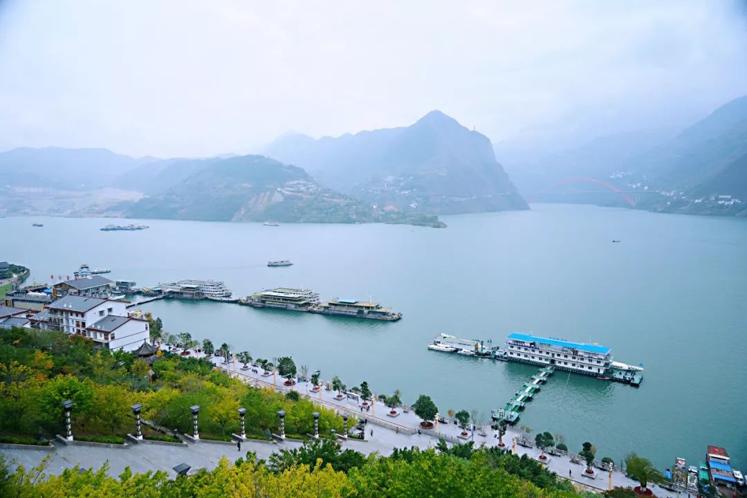 3天2晚重庆巫山攻略:水陆空看壮美神女峰,神女溪,小三峡,红叶