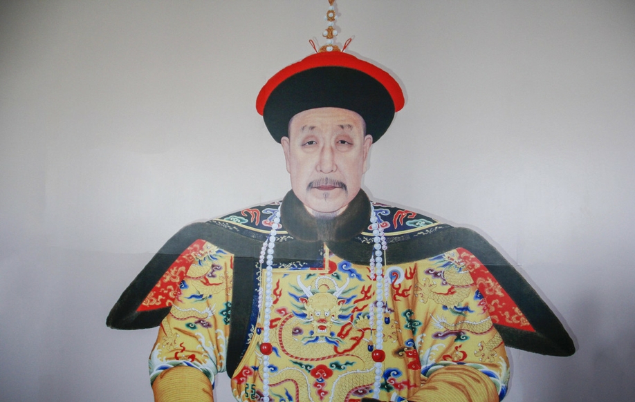 四库全书是什么年间修编完成的_四库全书的总纂官是谁