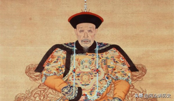 清朝十二个皇帝中，你认为谁最平庸无能呢？