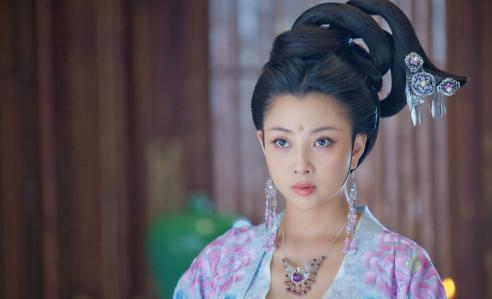 "十四万人齐解甲更无一个是男儿"是谁的诗 竟然有三个花蕊夫人