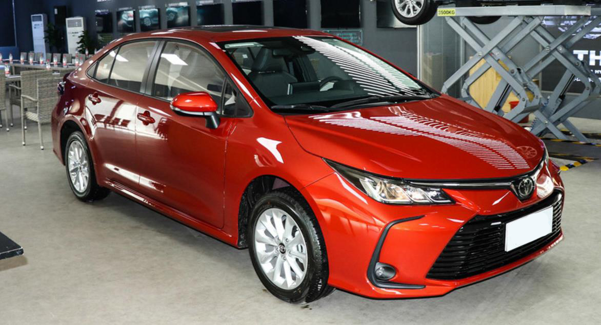 2020款丰田卡罗拉实车到店,全系配独悬,还买轩逸?