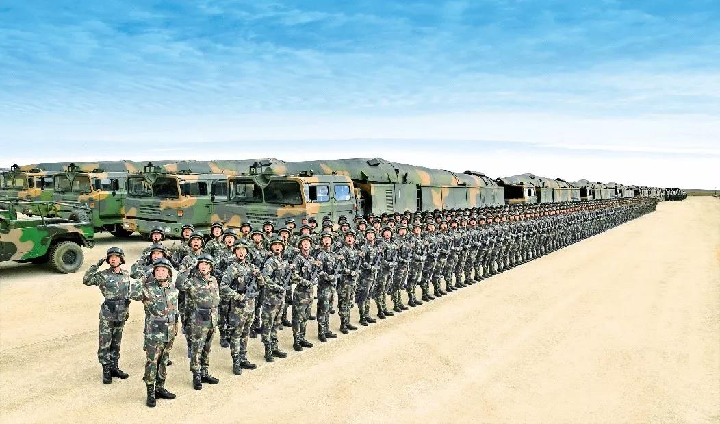 火箭军罕见公布台海危机时东风15导弹发射照,引台媒关注