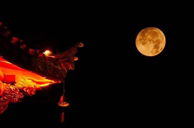 刘禹锡欣赏秋夜月光下的什么别有一番情趣_秋词刘禹锡写出了秋天明艳的景致