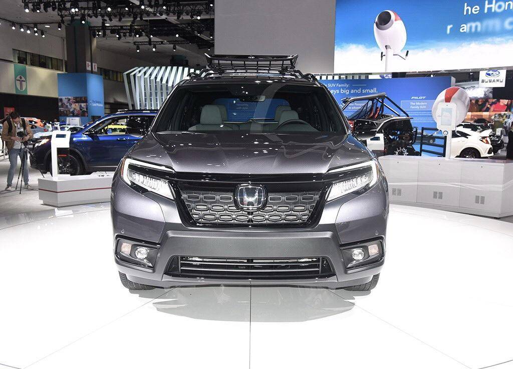 这款硬派越野正式亮相,网友:国产得火