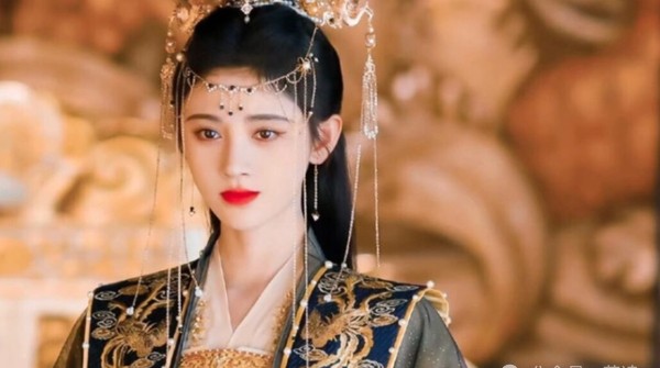 Ju Jingyi in 