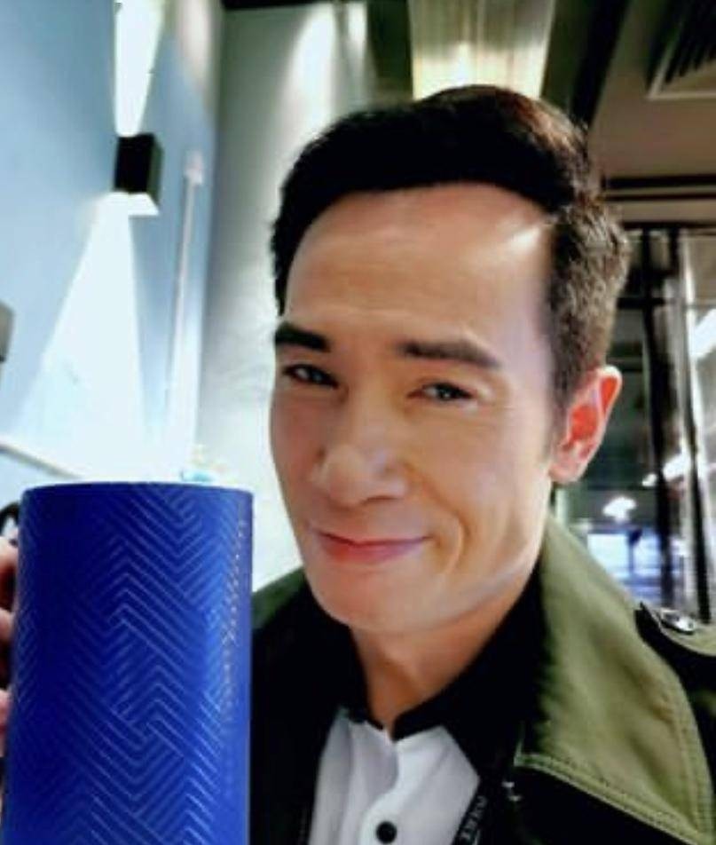 TVB Actor Chen Hao bought coffee in Hangzhou, his action revealed his ...