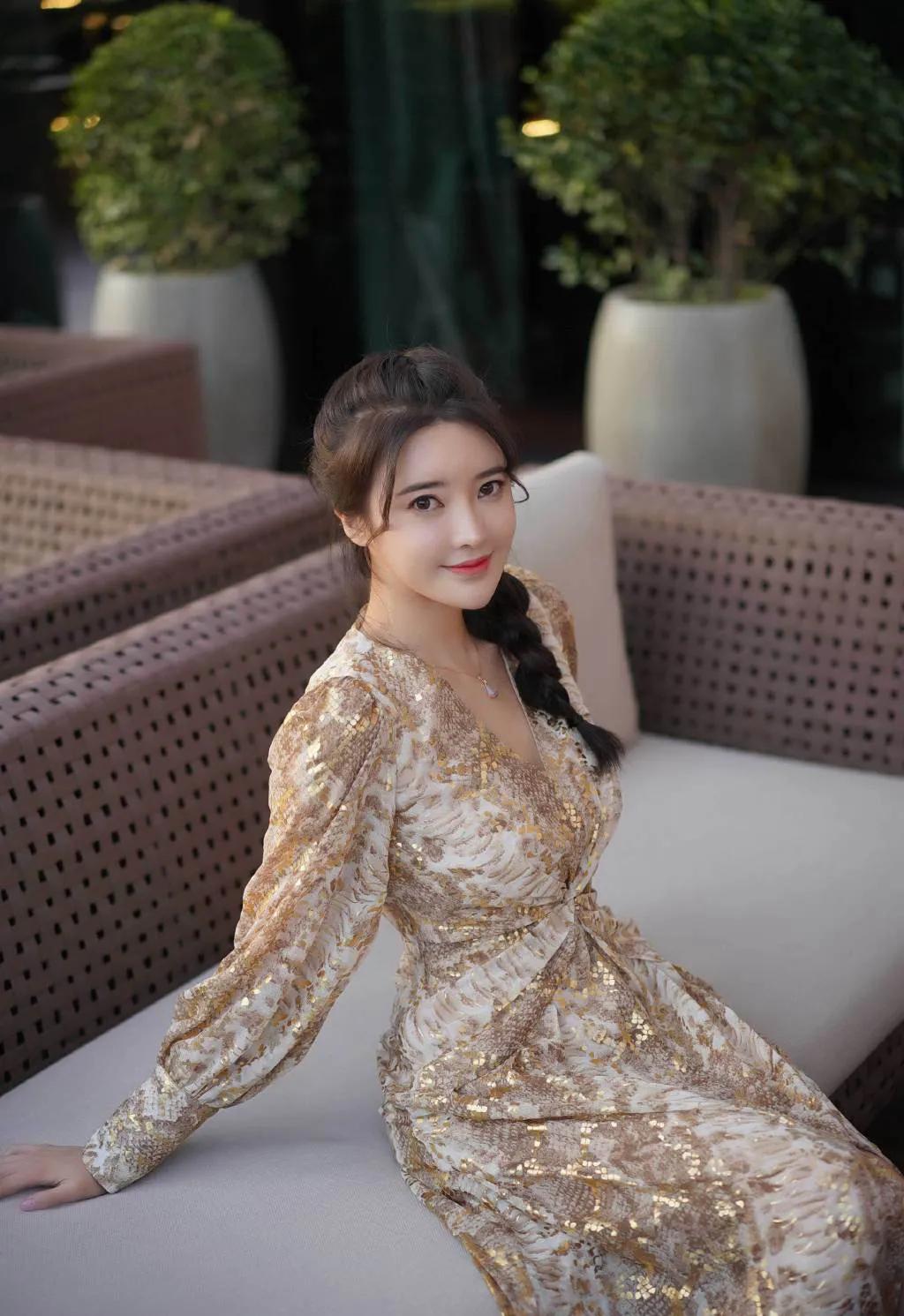 溫柔如水的美女演員張璇 - 頭條匯