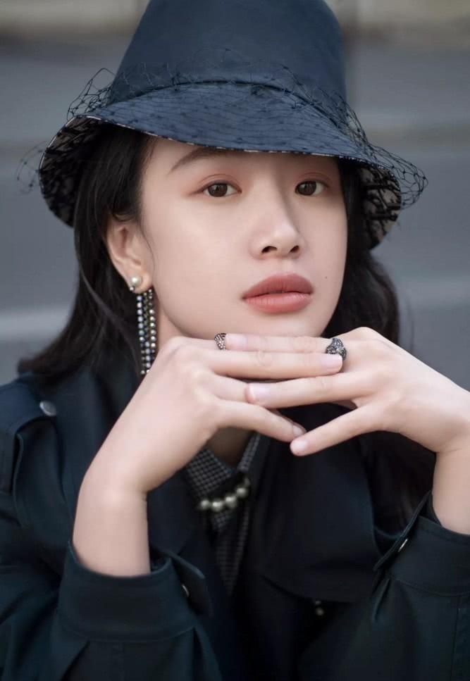 演員李夢:原生家庭的「罪」,讓她在娛樂圈為自己的行為買單 - 頭條匯