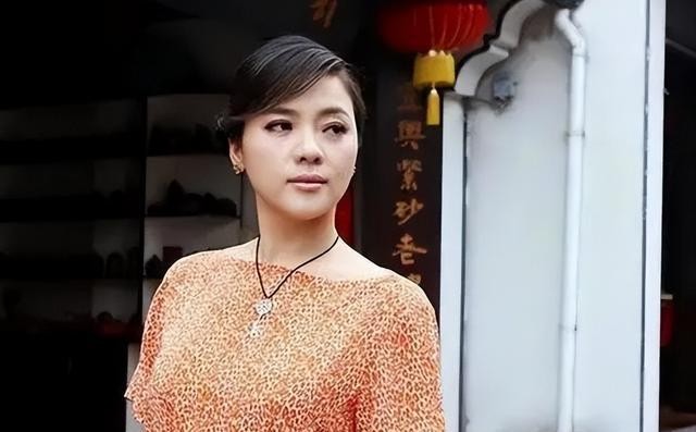 Folk song queen Chen Sisi: Married to Youth Singing Competition ...