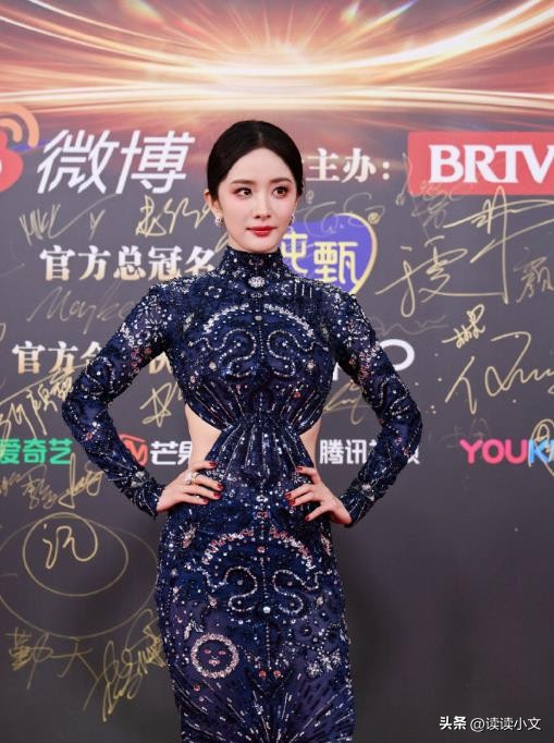 This night in Beijing! Zhang Yuxi's see-through outfit overwhelmed the ...