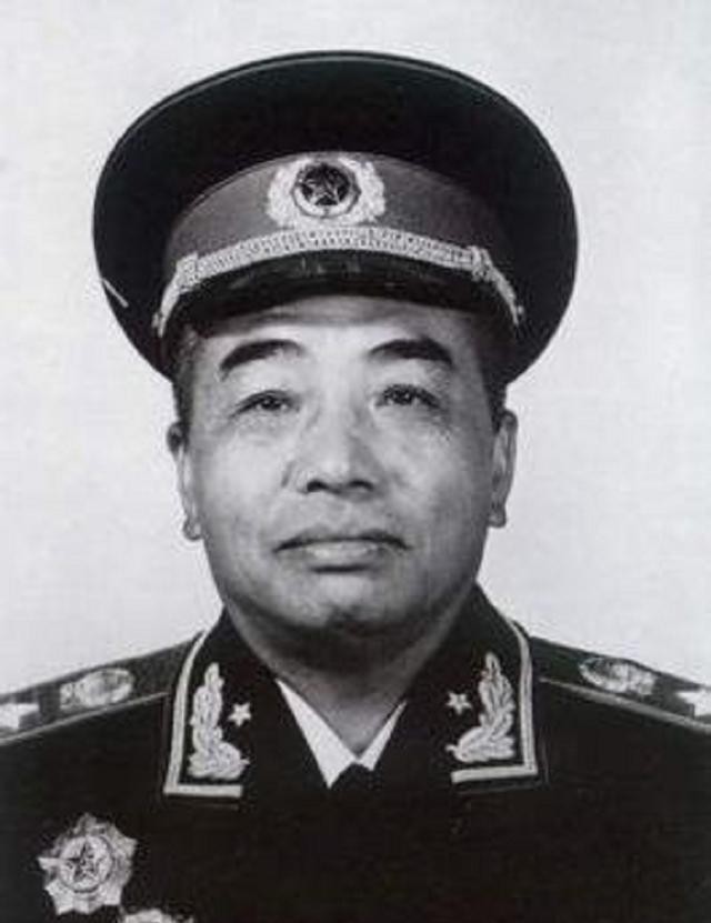In 1959, Zhong Wei spoke up for Peng Dehuai and was handcuffed and ...