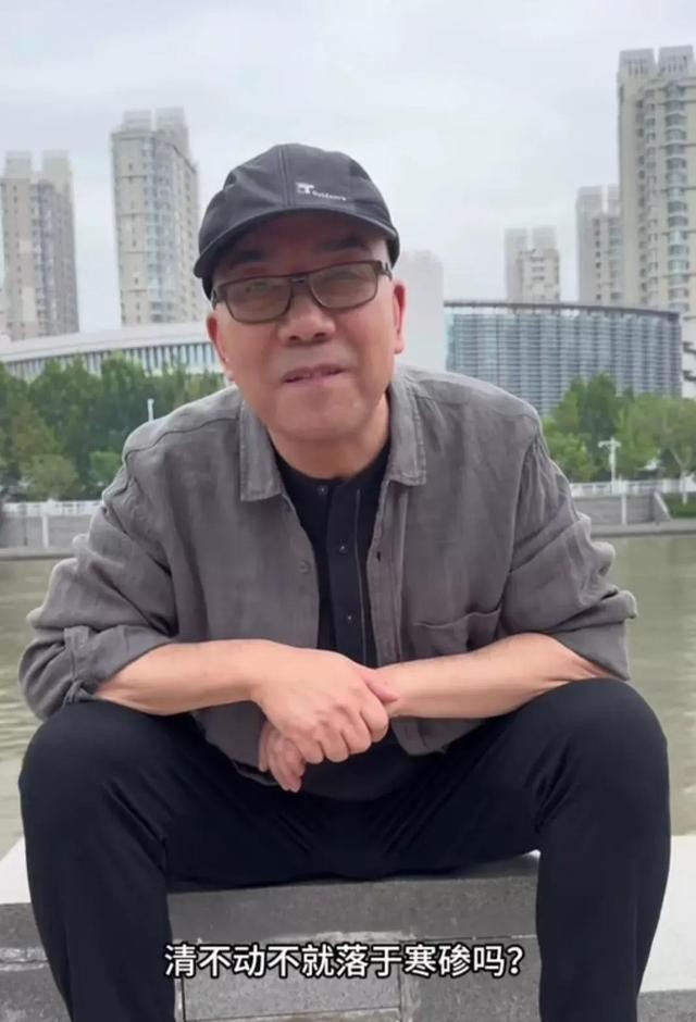 Yang Yihai hinted at Hou Yaohua by the river that the monkey had come ...