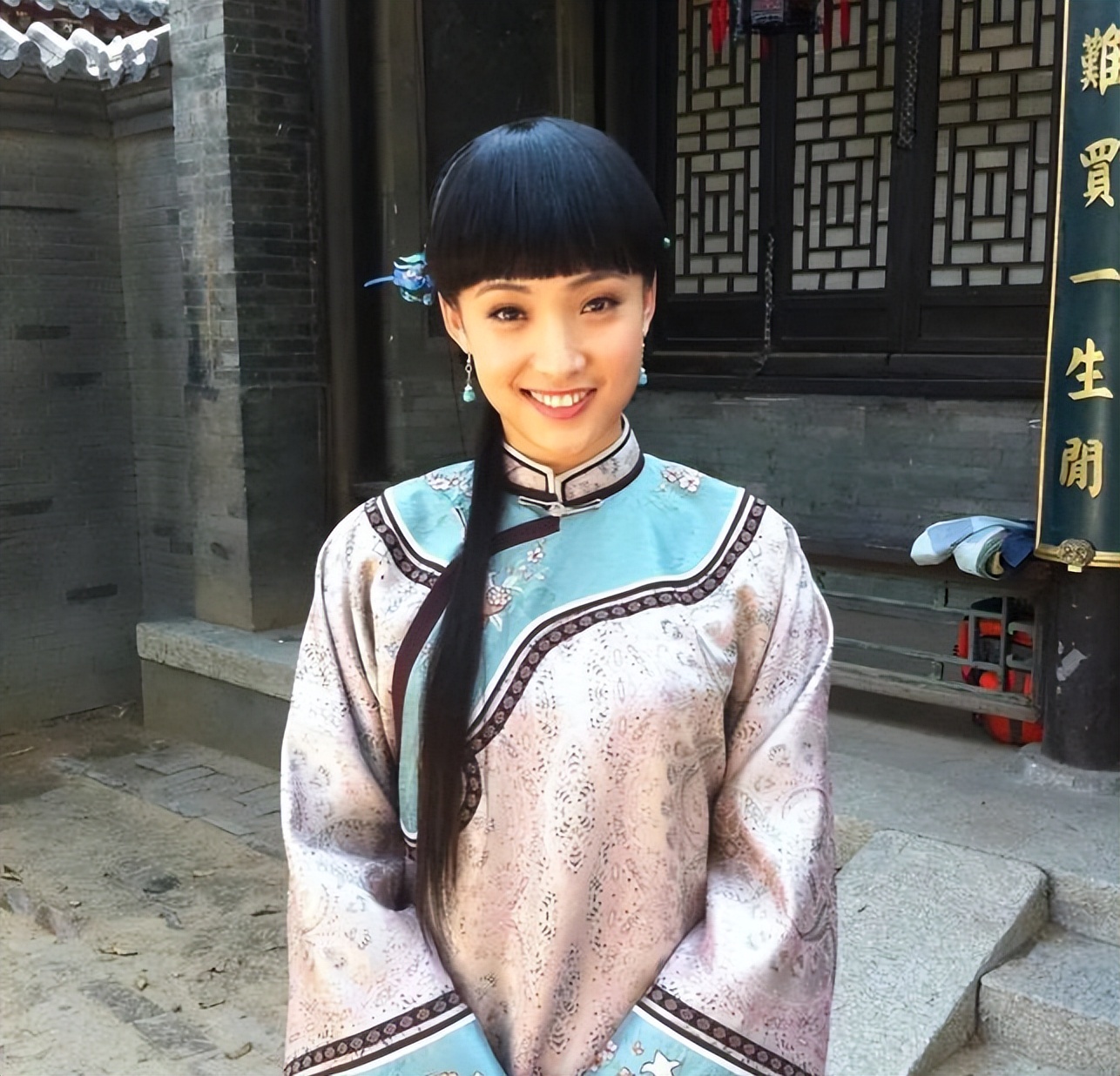 演員白靜：27歲嫁入豪門，懂事兒媳婦，為何被丈夫3刀斃命？ - 頭條匯