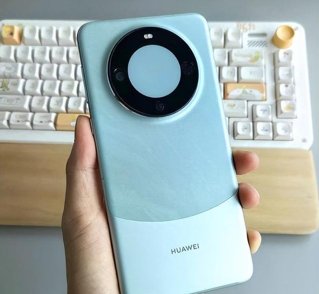 Why do you recommend buying Huawei Mate60 Pro instead of Pura 70? 5 ...