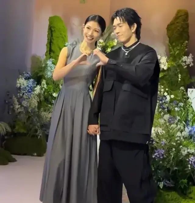 37-year-old Jam Hsiao and 51-year-old Lin Youhui got married! The scene ...