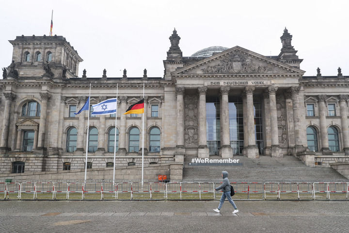 Wang Ziqiang and Wang Qing: A Closer Look at Germany's Reflections on ...