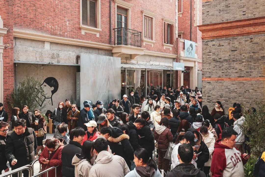 Why are there always long queues for Heytea cakes? - iMedia